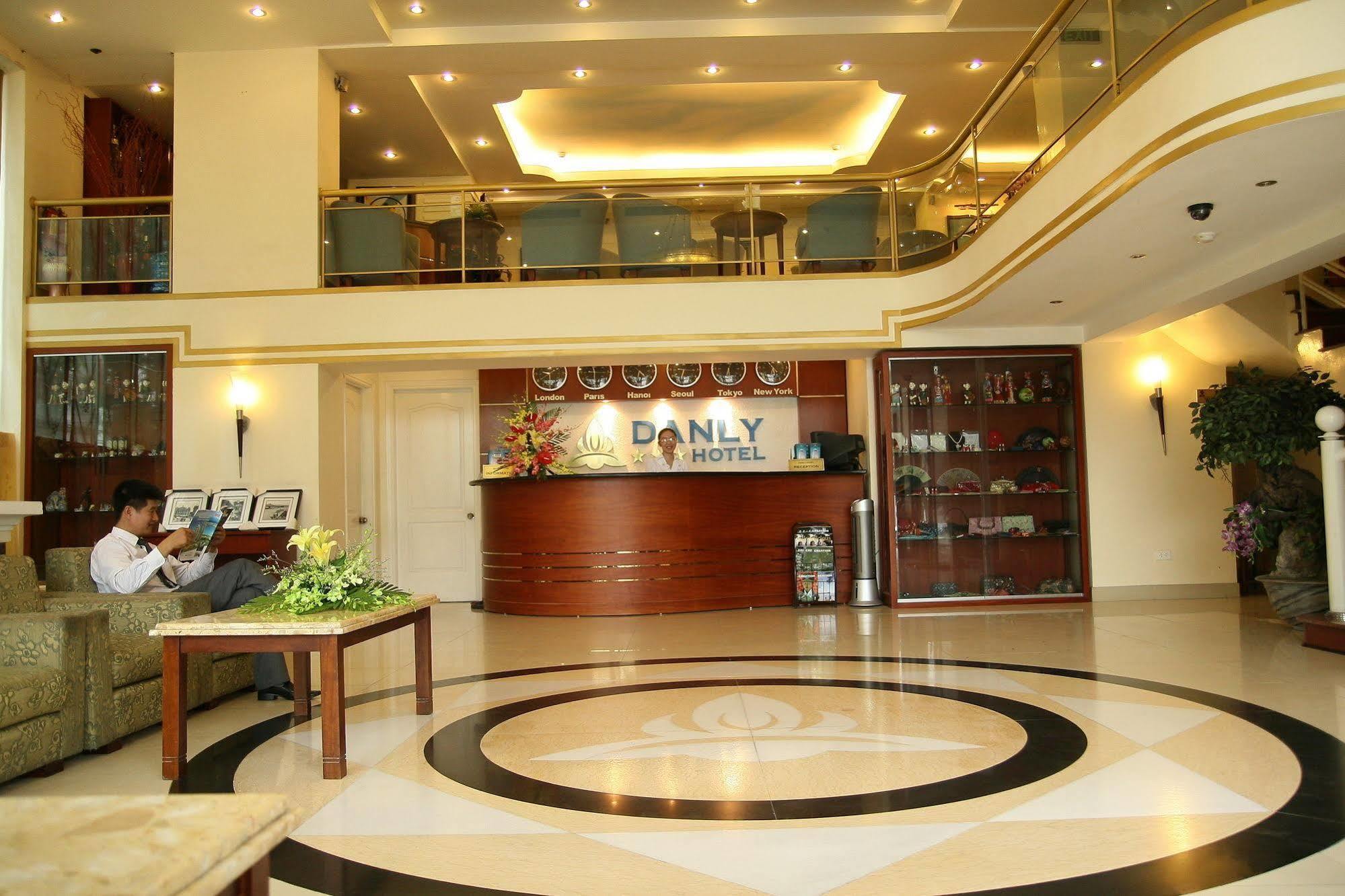 Danly Hotel Ханой Екстериор снимка