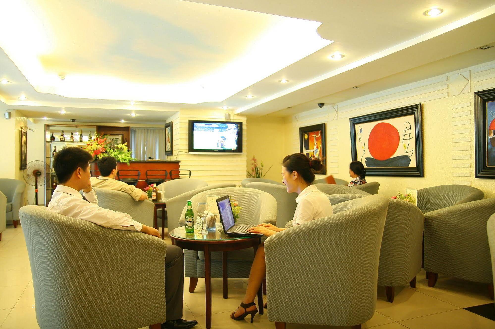 Danly Hotel Ханой Екстериор снимка