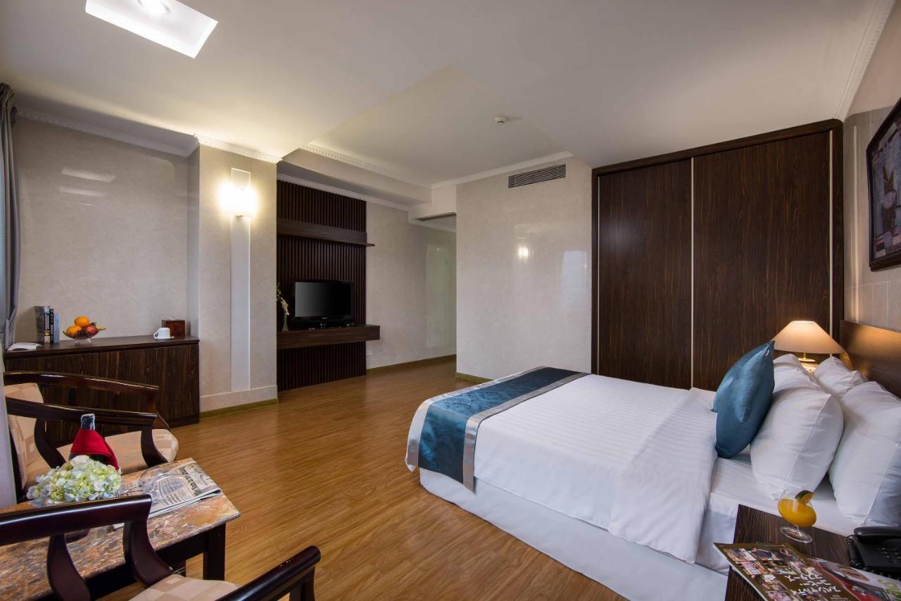 Danly Hotel Ханой Екстериор снимка